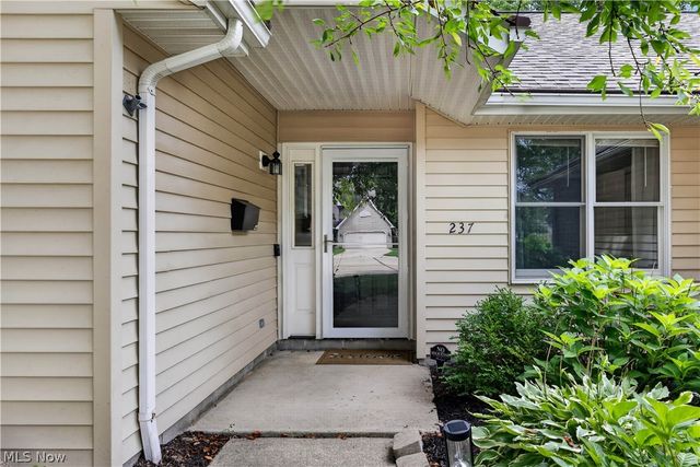 237 Butternut Lane, Berea, OH 44017