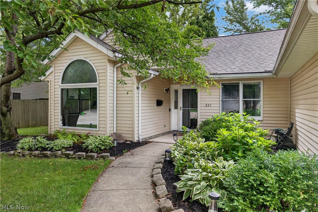 237 Butternut Lane, Berea, OH 44017