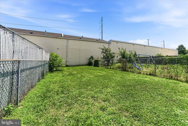 712 PUSEY AVE, Collingdale, PA 19023