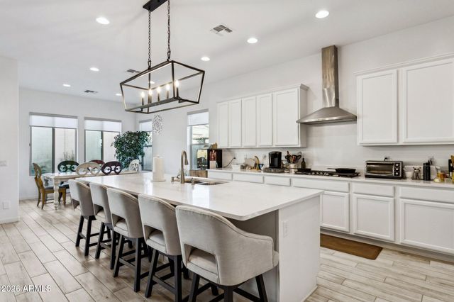 8134 E JASMINE Street, Mesa, AZ 85207
