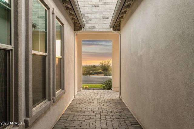 8134 E JASMINE Street, Mesa, AZ 85207