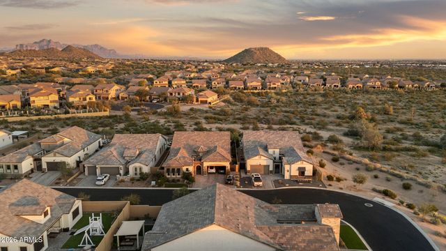 8134 E JASMINE Street, Mesa, AZ 85207