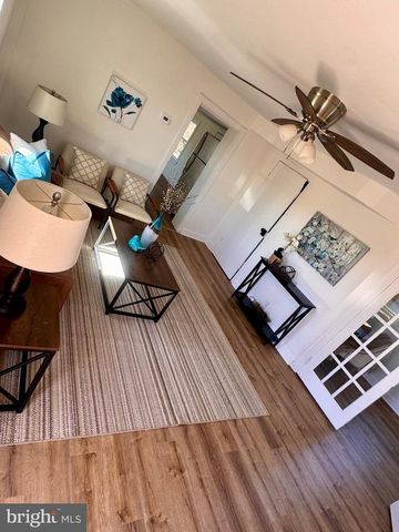 821 LARKIN, New Castle, DE 19720