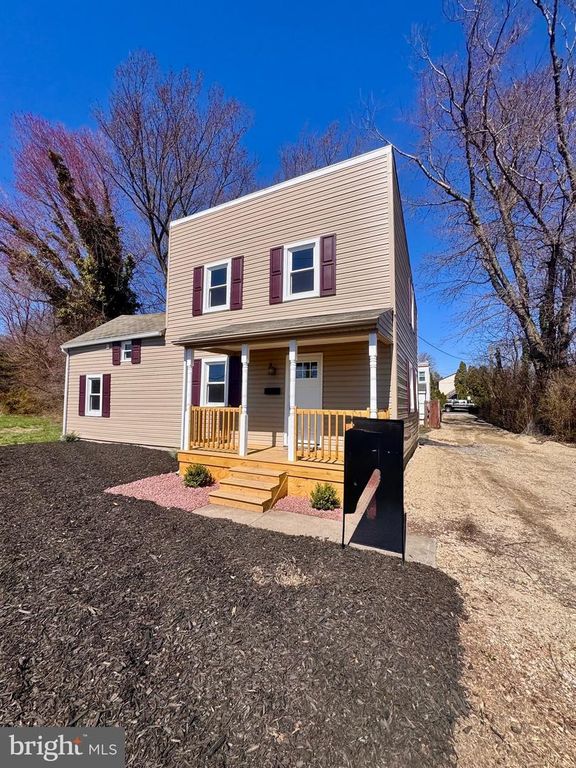 821 LARKIN, New Castle, DE 19720