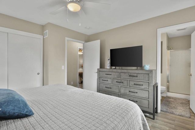 1418 S Walnut Street, Janesville, WI 53546