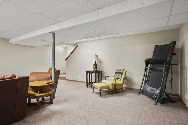 1418 S Walnut Street, Janesville, WI 53546