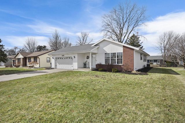 1418 S Walnut Street, Janesville, WI 53546