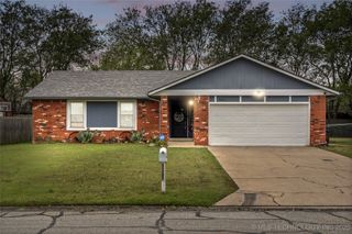 14666 S Yukon Avenue, Glenpool, OK 74033