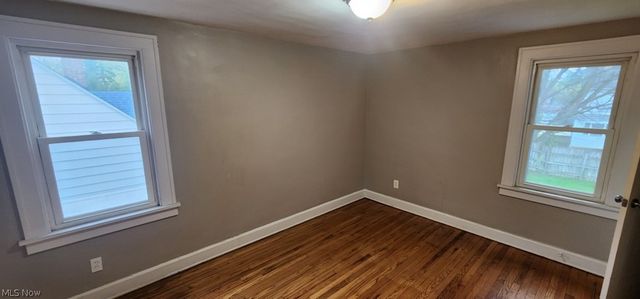 1353 Avondale, South Euclid, OH 44121