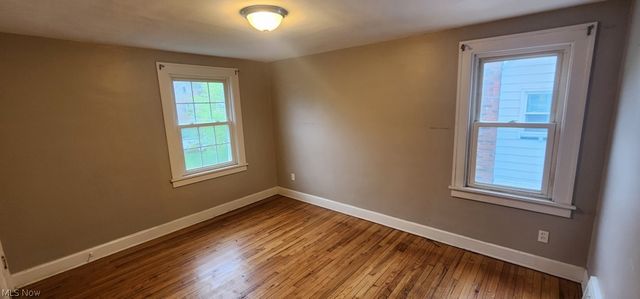 1353 Avondale, South Euclid, OH 44121