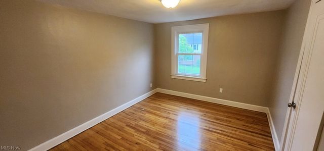 1353 Avondale, South Euclid, OH 44121