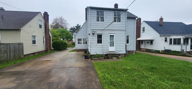 1353 Avondale, South Euclid, OH 44121