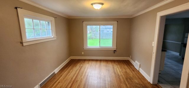 1353 Avondale, South Euclid, OH 44121