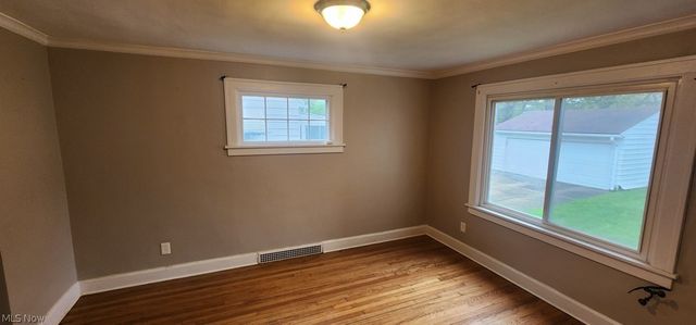 1353 Avondale, South Euclid, OH 44121