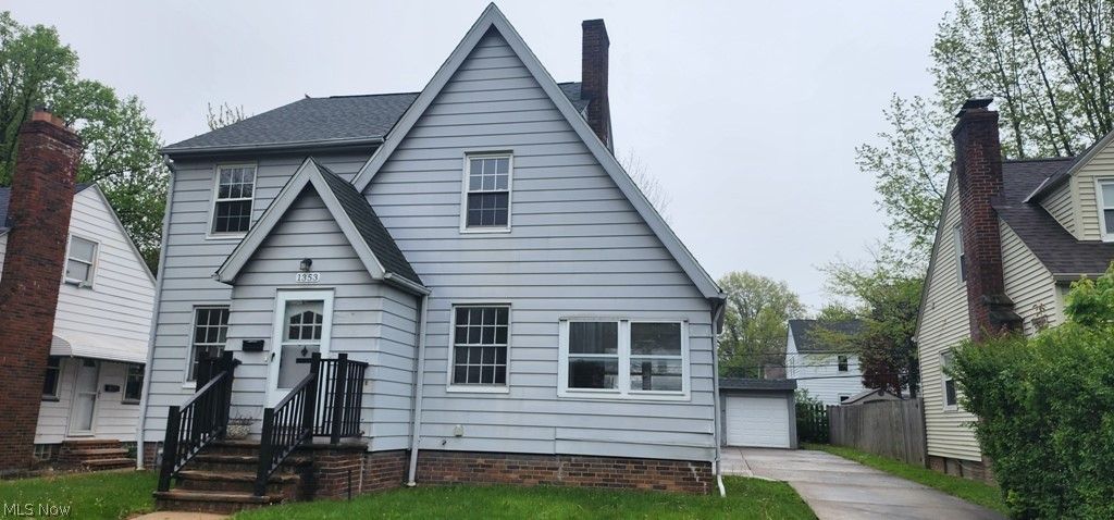 1353 Avondale, South Euclid, OH 44121