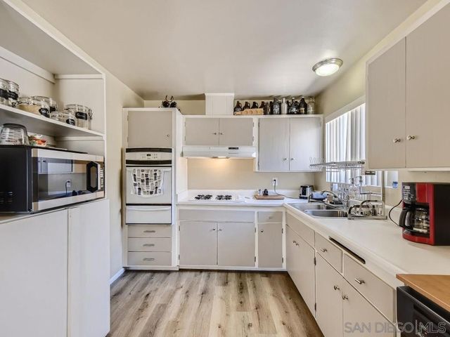 13147 Shenandoah Dr, Lakeside, CA 92040