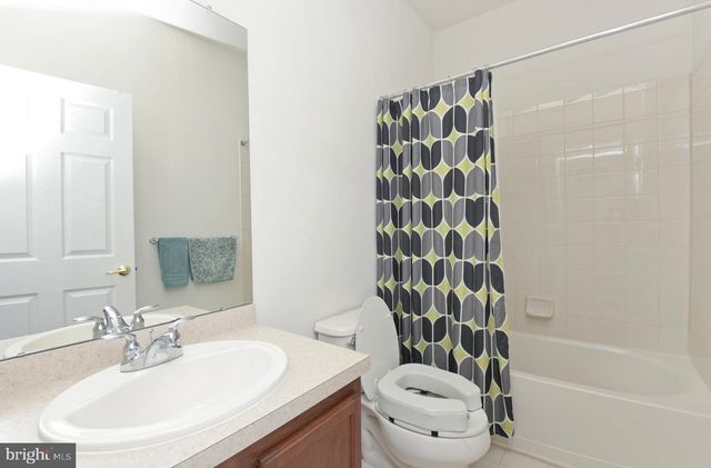 331 TIMBERLAKE DR, Ewing, NJ 08618