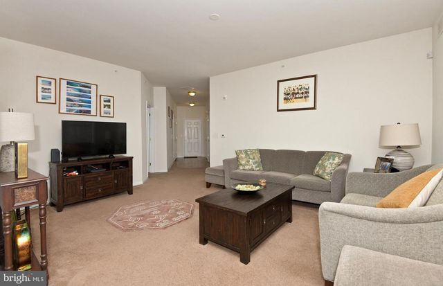 331 TIMBERLAKE DR, Ewing, NJ 08618