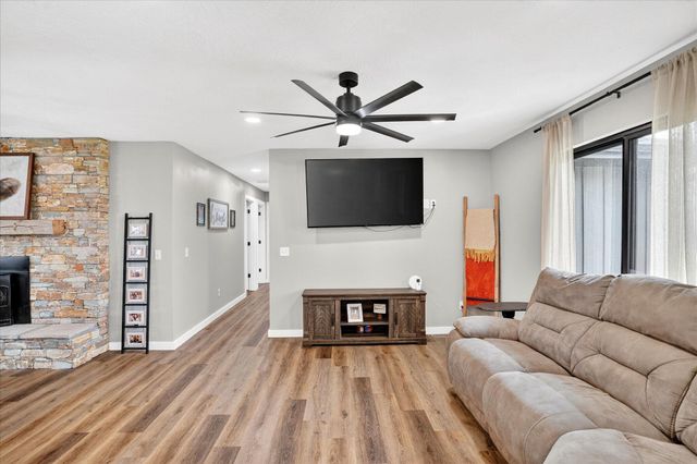 493 Spring Creek Road, Clever, MO 65631