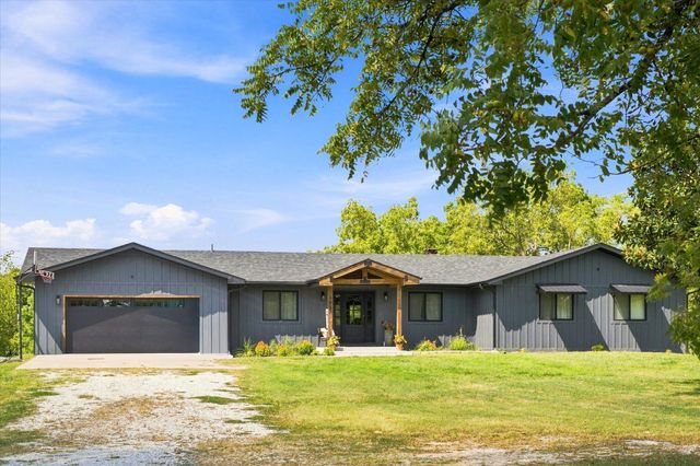 493 Spring Creek Road, Clever, MO 65631