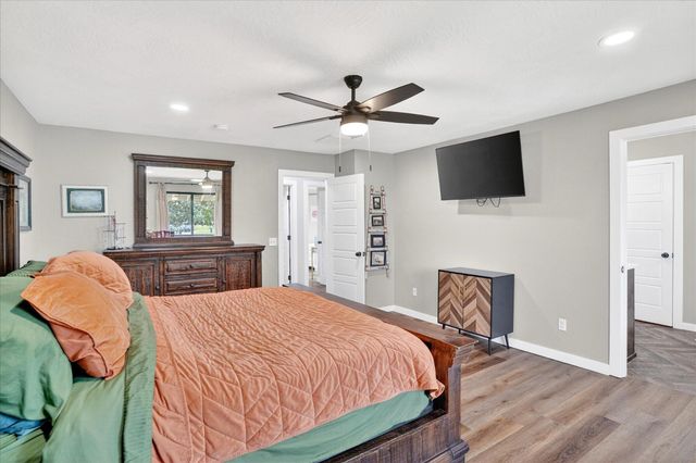 493 Spring Creek Road, Clever, MO 65631