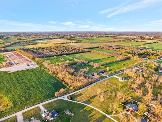 493 Spring Creek Road, Clever, MO 65631