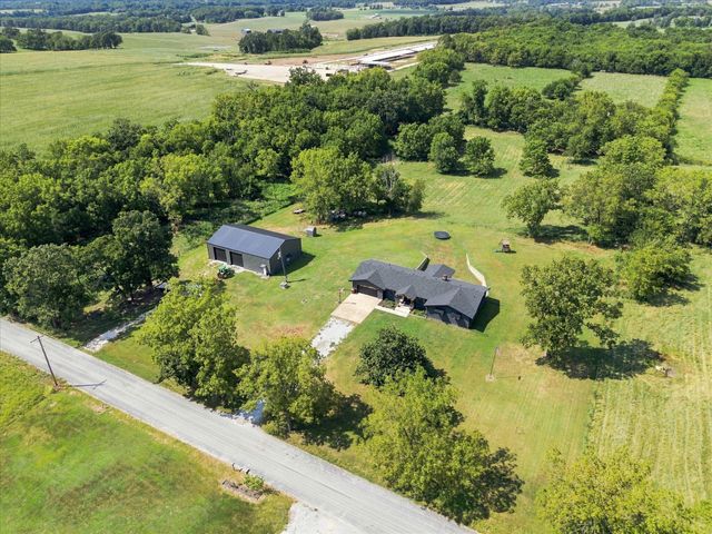 493 Spring Creek Road, Clever, MO 65631