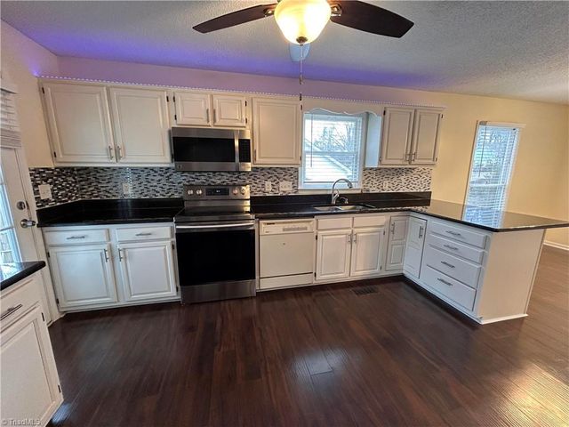 6721 River Hills Drive, Greensboro, NC 27410