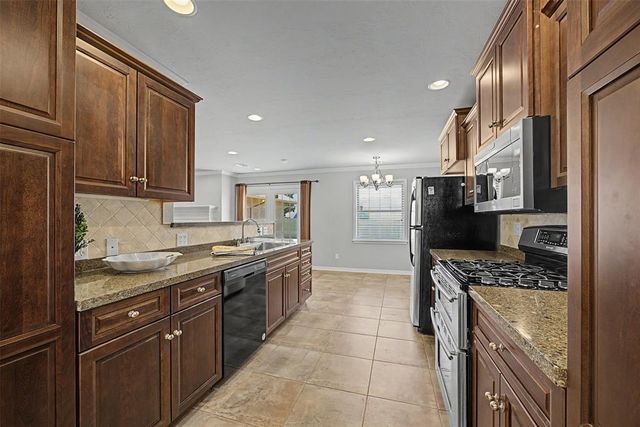 2620 NW 61st Street, Oklahoma City, OK 73112