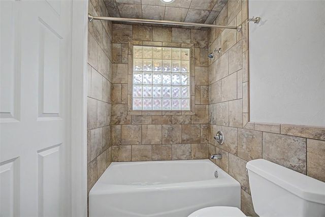 2620 NW 61st Street, Oklahoma City, OK 73112