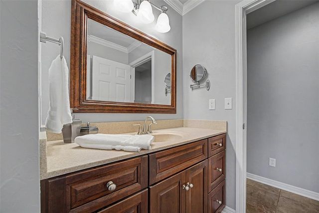 2620 NW 61st Street, Oklahoma City, OK 73112