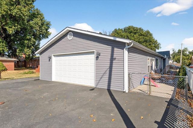 419 N Donk Avenue, Maryville, IL 62062