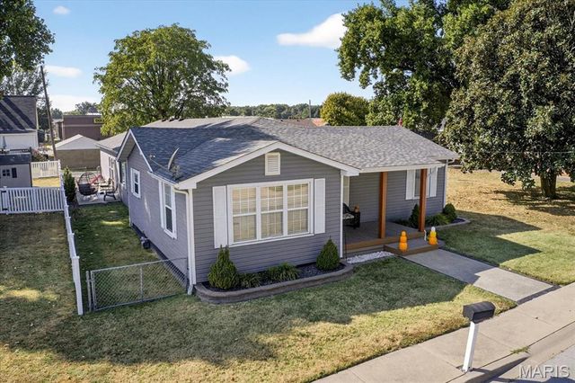 419 N Donk Avenue, Maryville, IL 62062