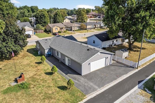 419 N Donk Avenue, Maryville, IL 62062