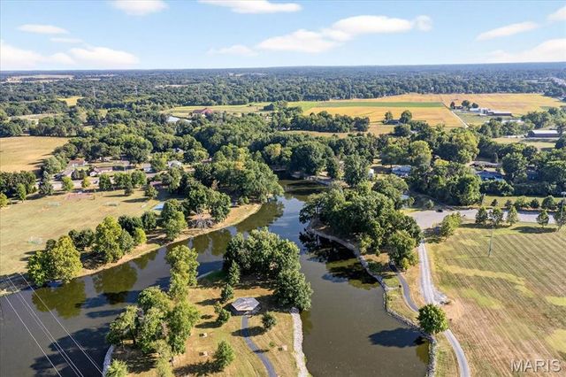 419 N Donk Avenue, Maryville, IL 62062