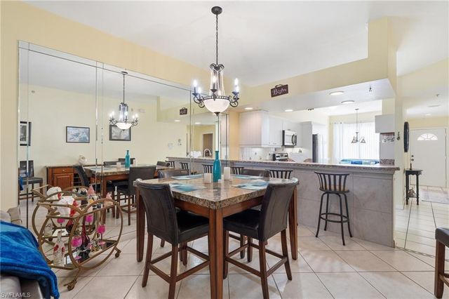 6700 Beach Resort DR 13, Naples, FL 34114