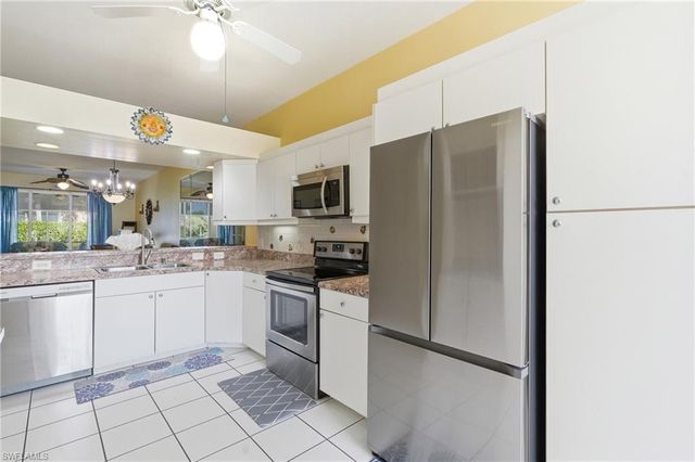 6700 Beach Resort DR 13, Naples, FL 34114