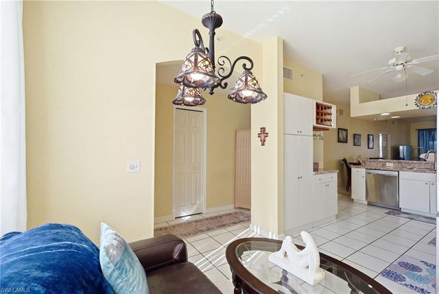 6700 Beach Resort DR 13, Naples, FL 34114