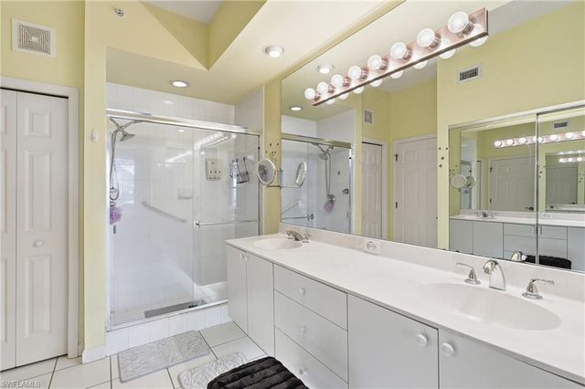 6700 Beach Resort DR 13, Naples, FL 34114