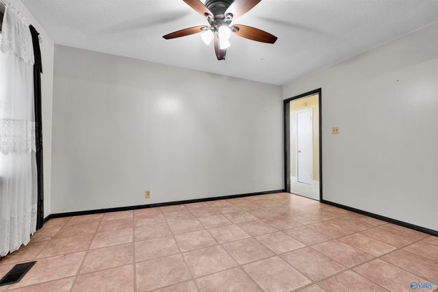 317 Wood Avenue SE, Attalla, AL 35954