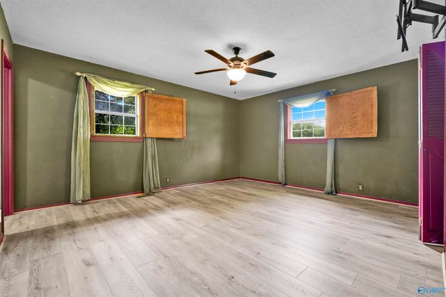 317 Wood Avenue SE, Attalla, AL 35954