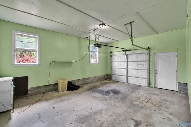 317 Wood Avenue SE, Attalla, AL 35954