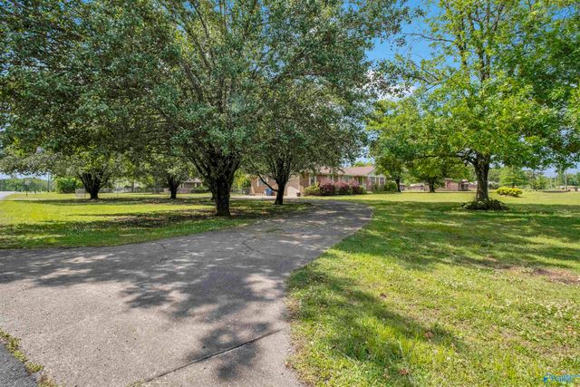 317 Wood Avenue SE, Attalla, AL 35954