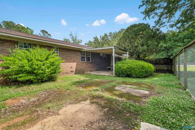 317 Wood Avenue SE, Attalla, AL 35954