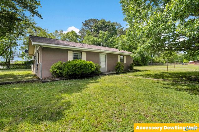 317 Wood Avenue SE, Attalla, AL 35954
