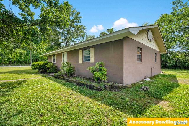 317 Wood Avenue SE, Attalla, AL 35954