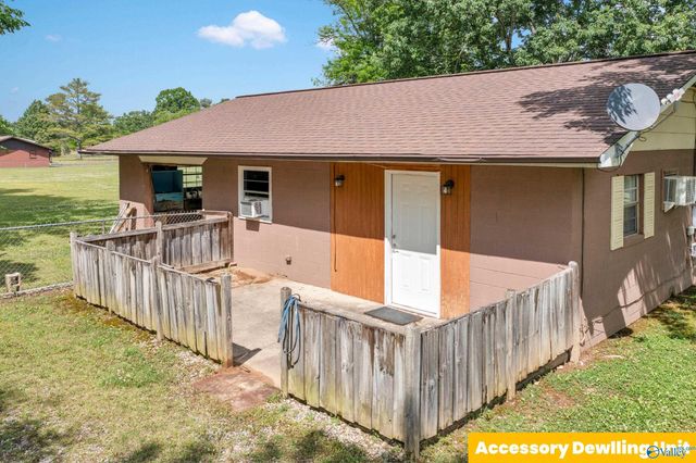 317 Wood Avenue SE, Attalla, AL 35954