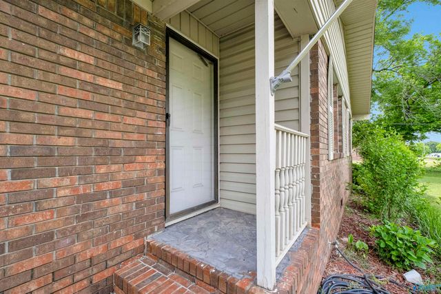 317 Wood Avenue SE, Attalla, AL 35954