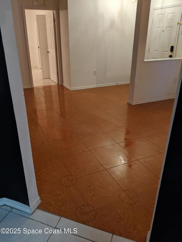 690 Henlock Street SE, Palm Bay, FL 32909