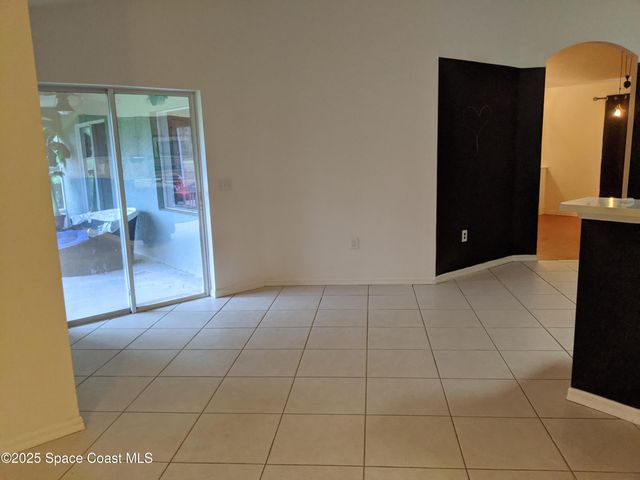 690 Henlock Street SE, Palm Bay, FL 32909